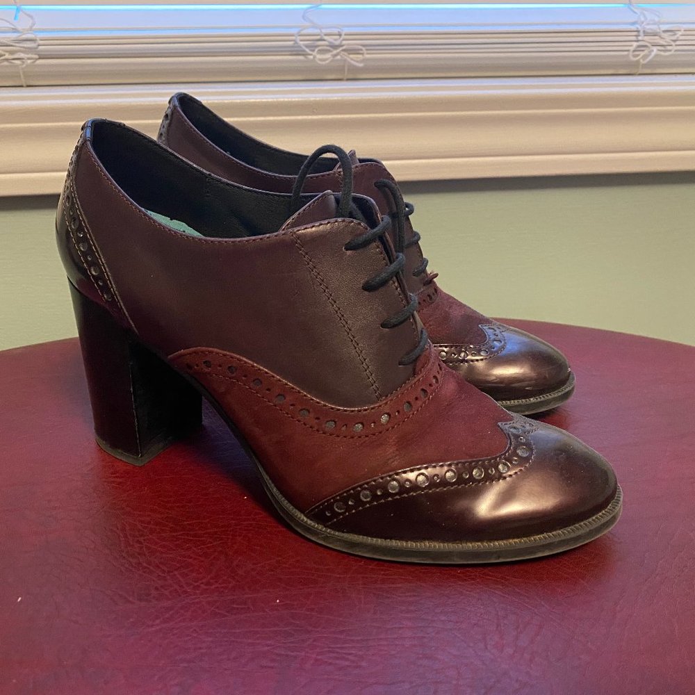 GEOX Oxford Heels in Burgundy leather and suede size 38 (fits closer to an 8)